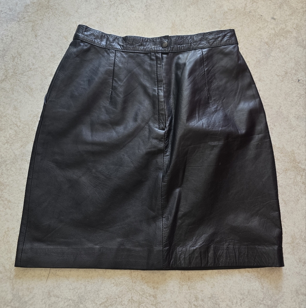 BONUS Classic Black Leather Skirt
